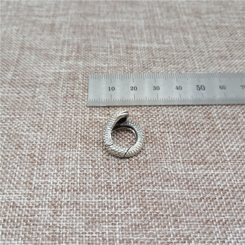 925スターリングシルバー製のスネークリンク型ロブスタークラ - Lobster Clasp Silver のレビューと価格